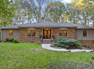 2 Carriage Hl, Signal Mountain, TN 37377