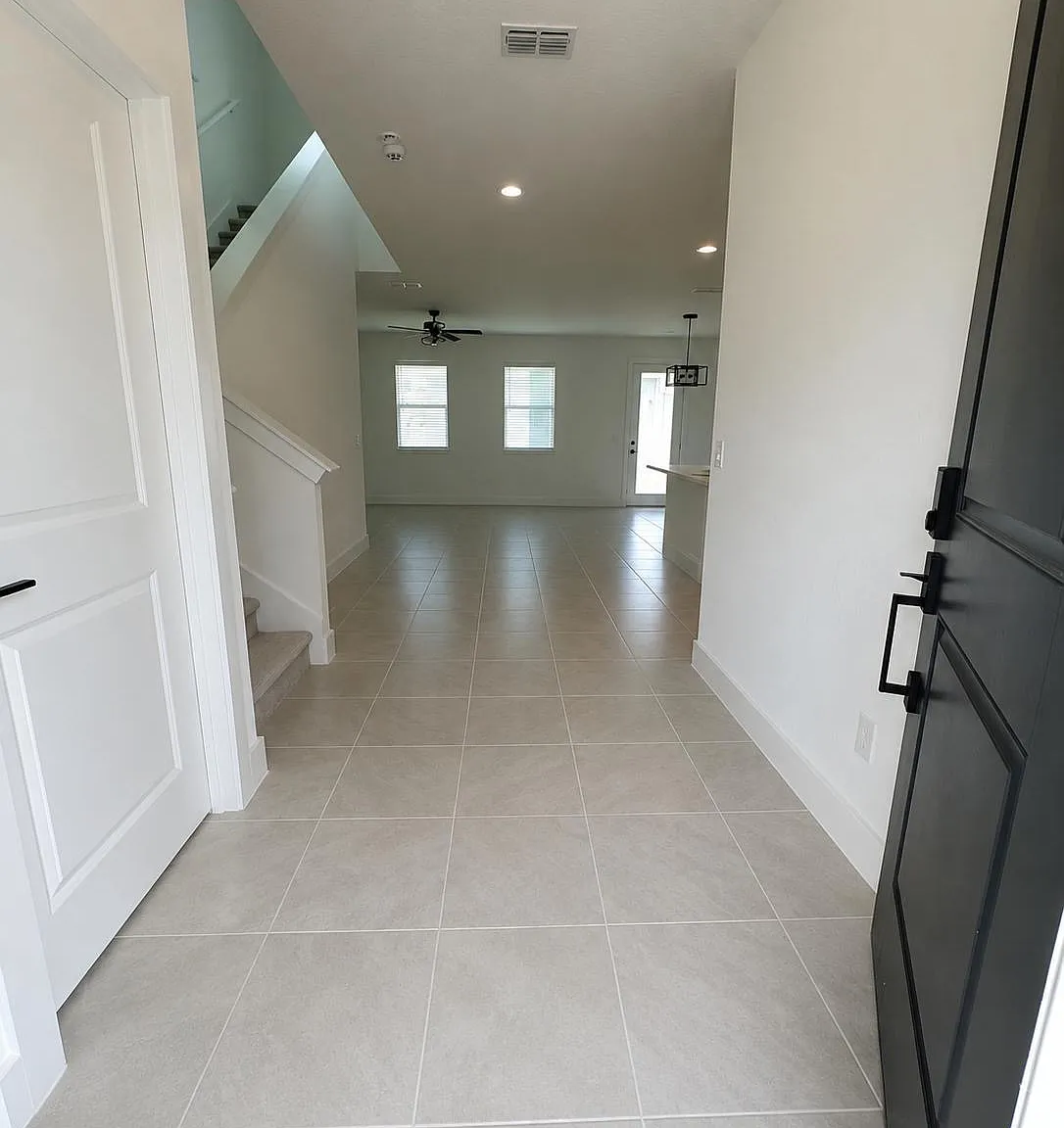 3 bed, 2.5 bath, 1755 sqft, $2,800 — Photo 2