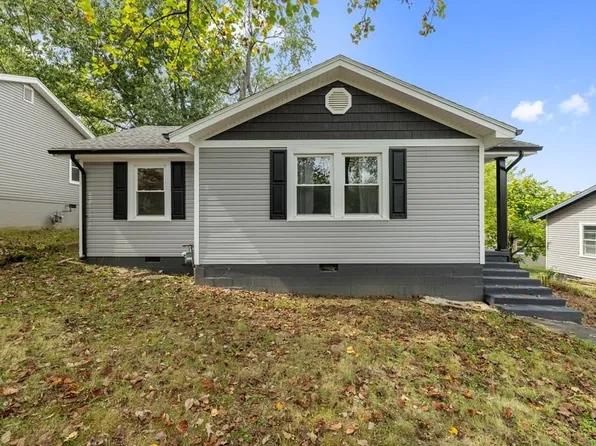 65 Mitchell Hill Dr, Madisonville, KY 42431
