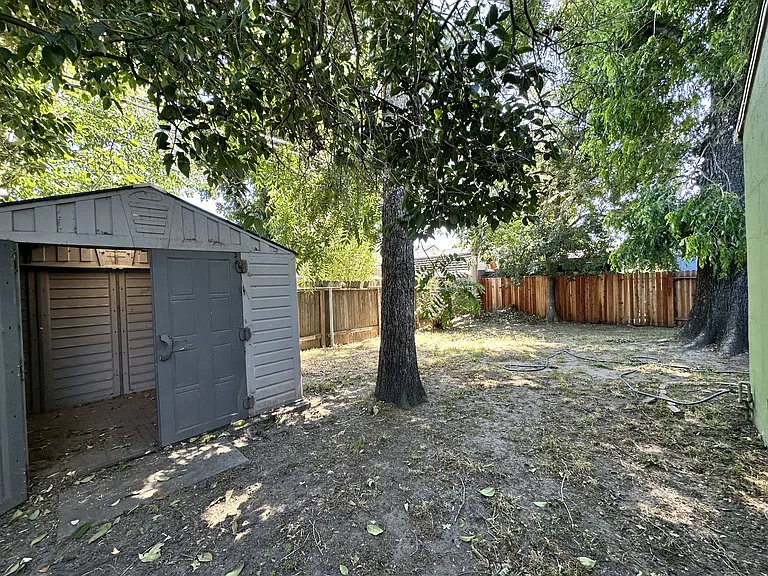 1125 Park Blvd — Photo 12