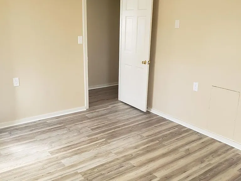 149 Warren St — Photo 8
