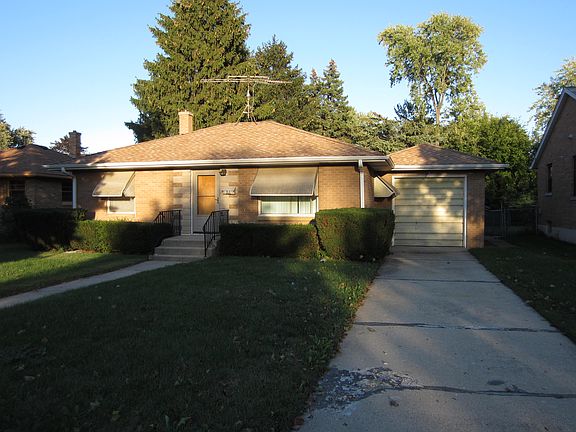 3rd image of 1841 Linden Ave