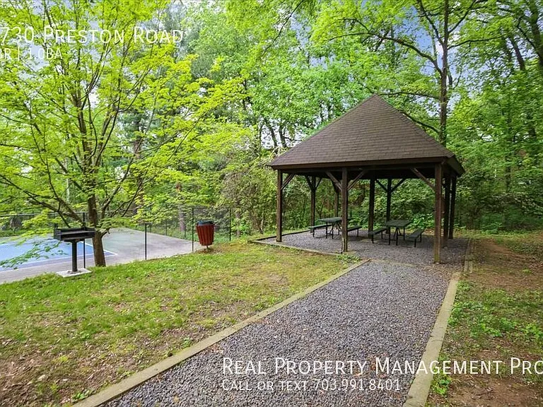 1730 Preston Rd — Photo 29
