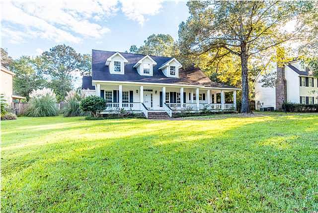 1st image of 9275 Lake Woods Dr