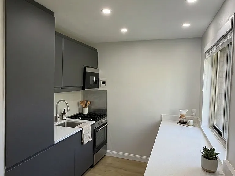 2710 Macomb St NW #204 — Photo 2