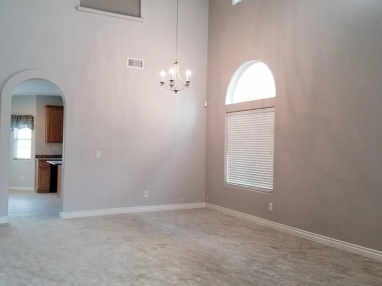 8046 Glimmerglass Ave — Photo 2
