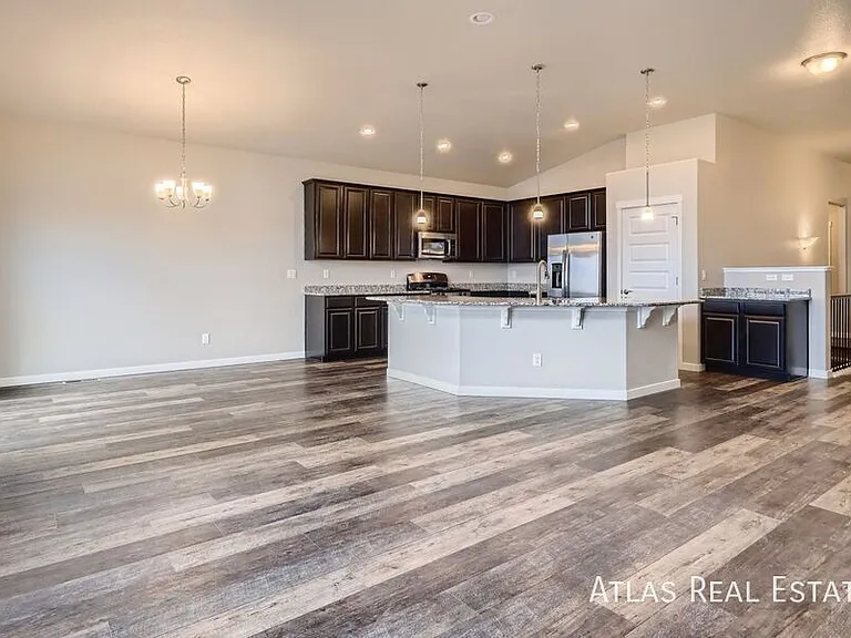 1841 Holloway Dr #JV DISPO SALE CANDID — Photo 2