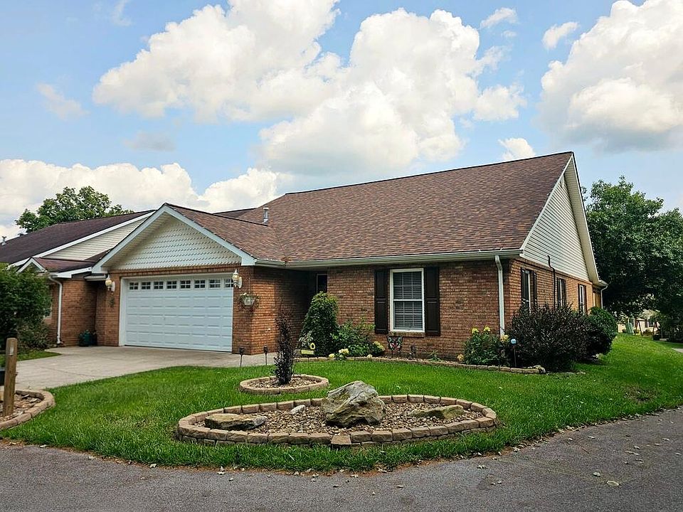 1st image of 155 Woodbridge Dr