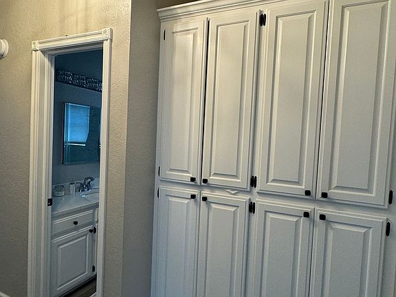 2nd image of 2105 NW Ashley Cir