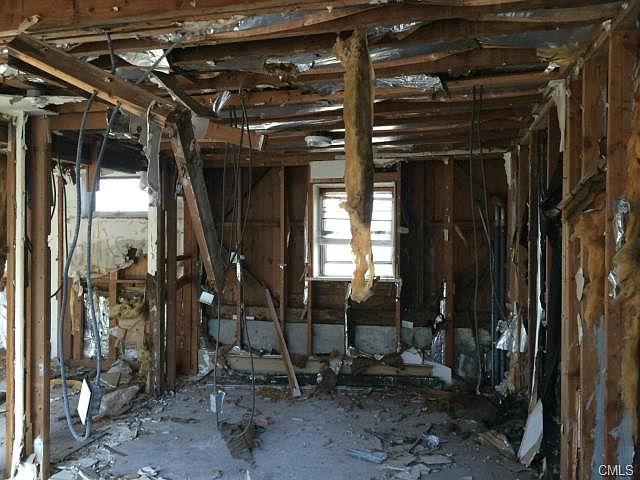 2nd image of 11 Upper Malletts Ln
