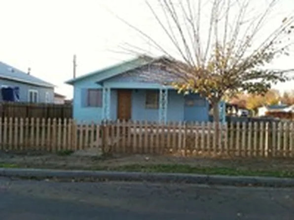 295 E Hawthorne St, Coalinga, CA 93210
