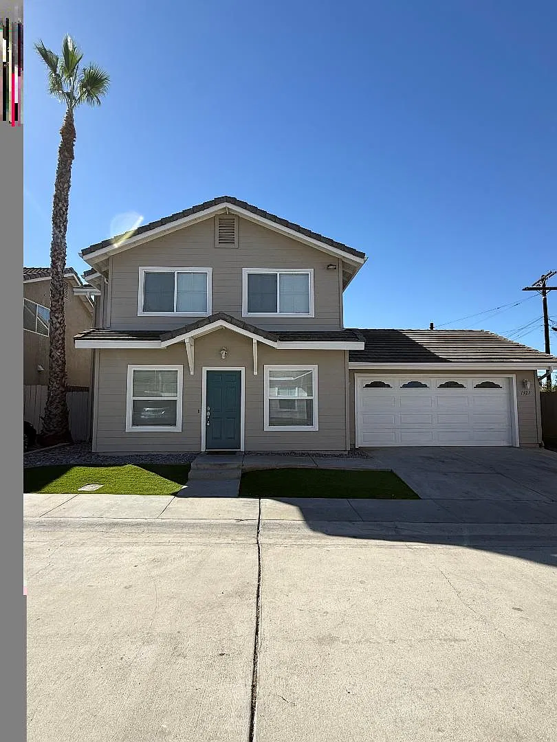 4 bed, 2.5 bath, 1870 sqft, $4,300 — Photo 1