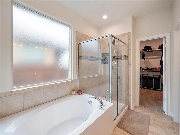 1104 Genola Dr — Photo 13