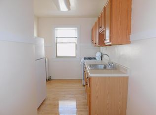 1806 Central St #ABBAB6EAE, Evanston, IL 60201