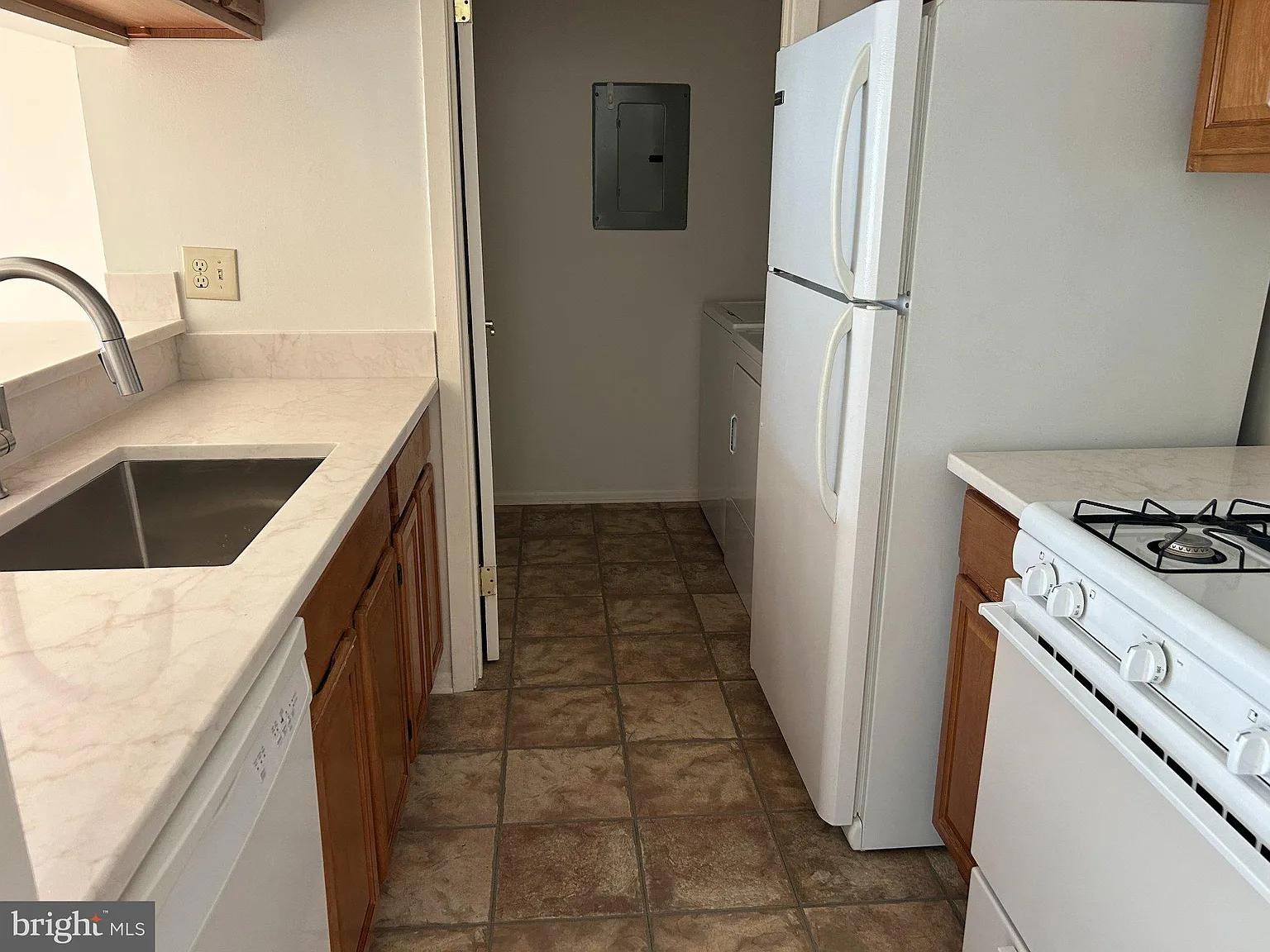 1 bed, 1.0 bath, 680 sqft, $1,750 — Photo 4