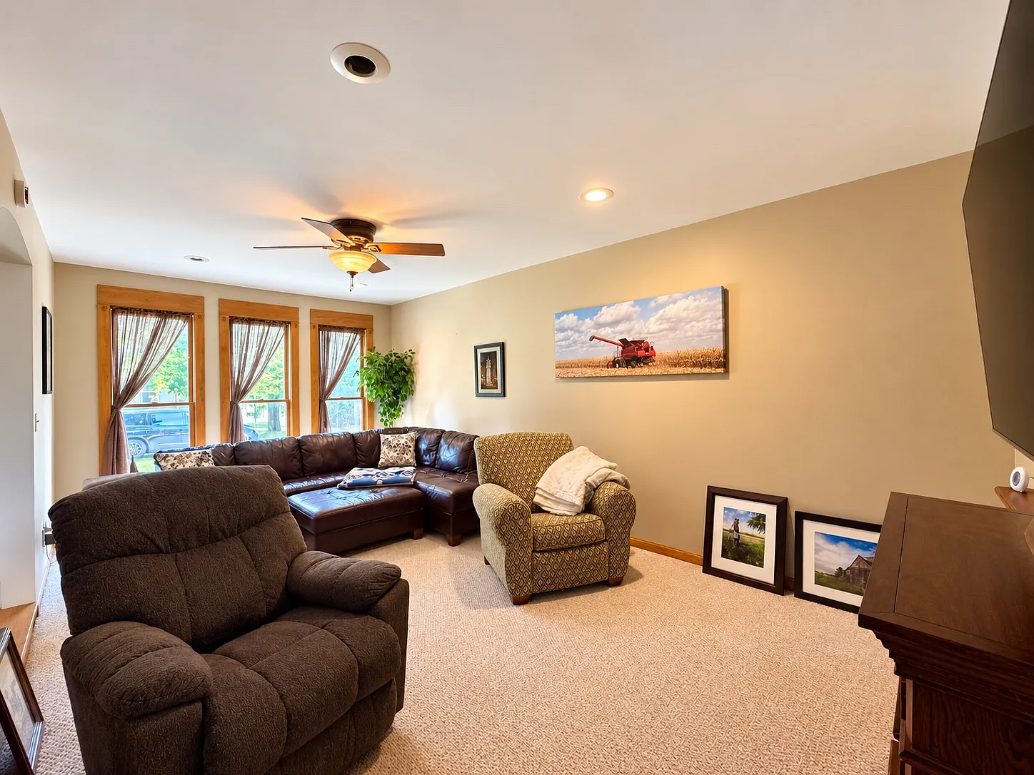 3 bed, 1500 sqft, $2,250 — Photo 4