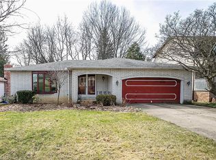 6696 Renwood Rd, Independence, OH 44131