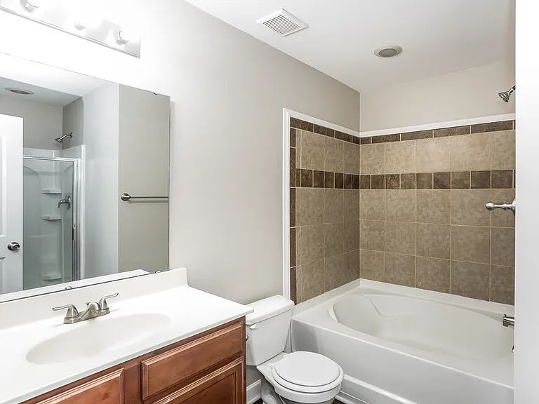 1021 Ramsgate Dr SW — Photo 11