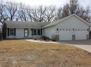 302 9th St SE, Spencer, IA 51301