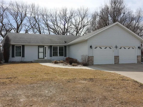 302 9th St SE, Spencer, IA 51301