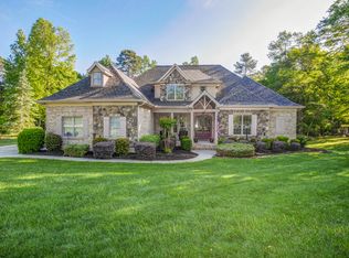 424 Terrapin Ln, Lake Wylie, SC 29710