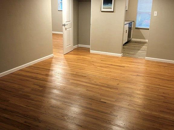 Hardwood Floor Throughout