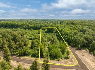 8903 Hemlock Hill Dr #17, Traverse City, MI 49685