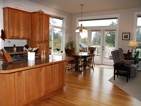4th image of 22417 Old Poplar Way
