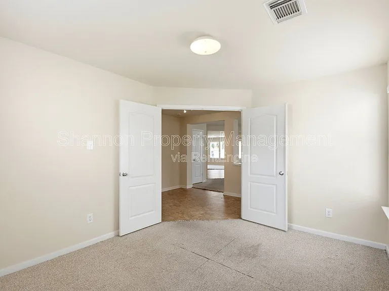 526 Remington Lodge Ct — Photo 9