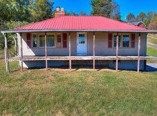 1265 Lloyds Chapel Rd, Mount Carmel, TN 37645