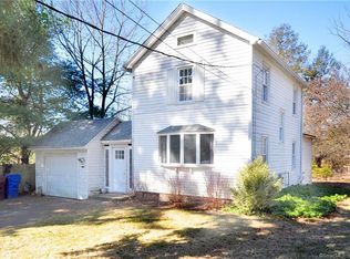 42 Colton St, Farmington, CT 06032