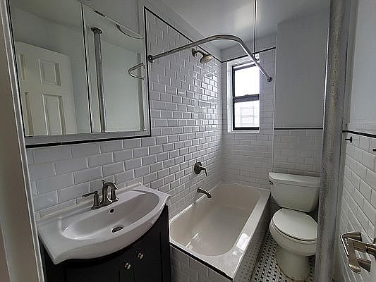 5th image of 24 W 111th St APT 4B