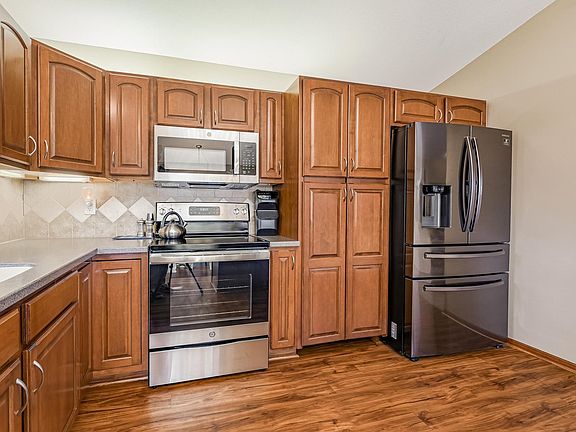 5th image of 1902 Windsor Creek Ct