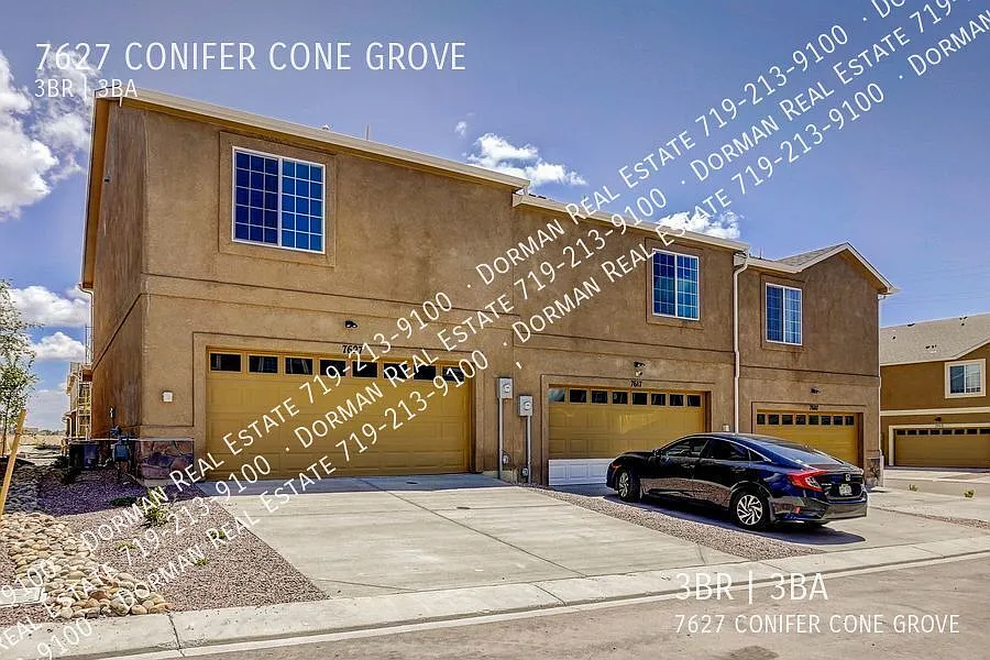 Newer Townhome near Woodmen and Black Forest! — Photo 3