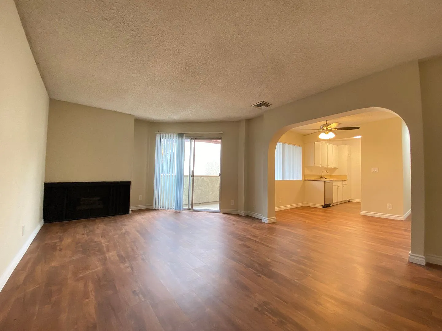 Ben Lomond Apartments — Photo 1