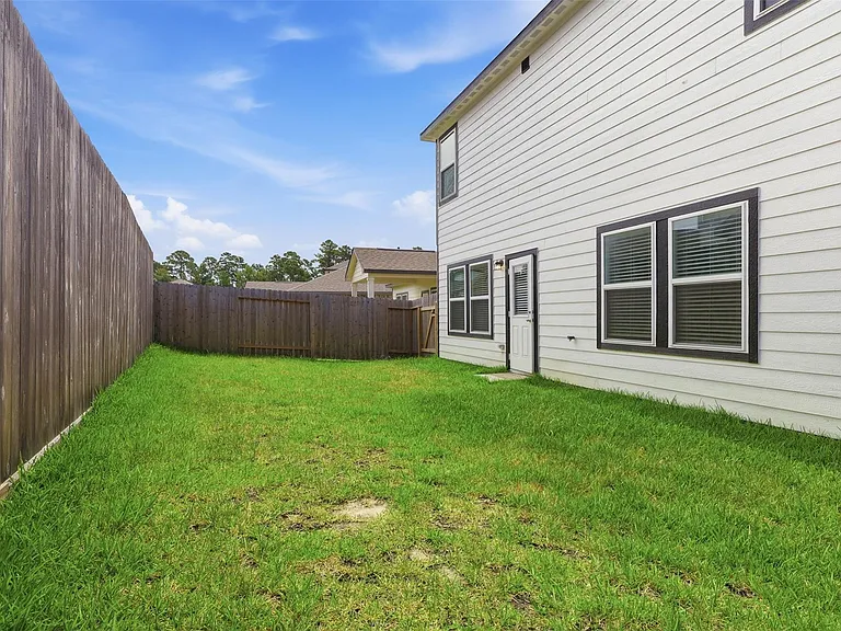 8426 Sweet Cherry Ln — Photo 22