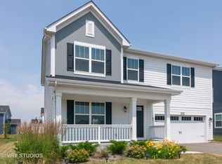 322 Longview Dr, Elgin, IL 60124