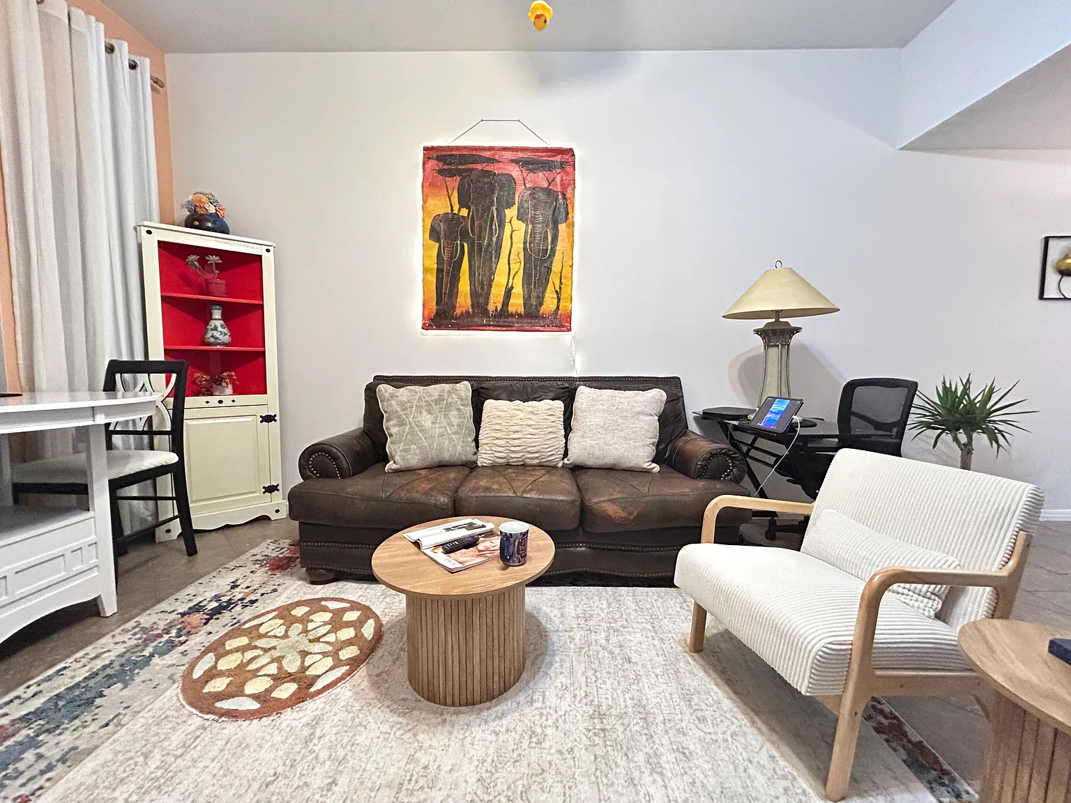 3 bed, 1250 sqft, $2,500 — Photo 4