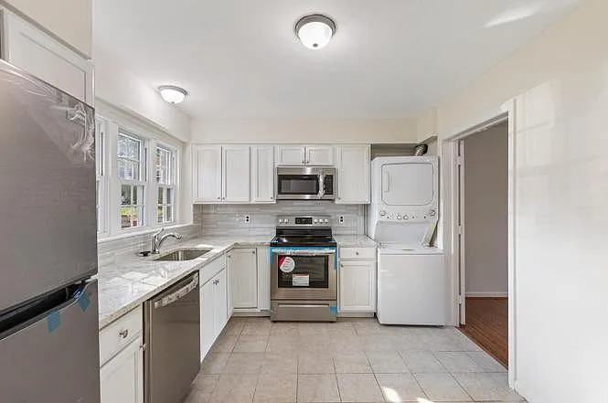 14451 Cool Oak Ln — Photo 5