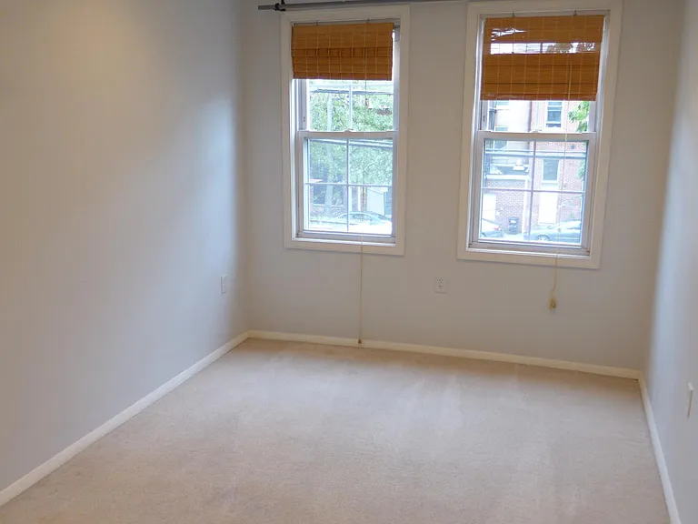 713 Portland St — Photo 9