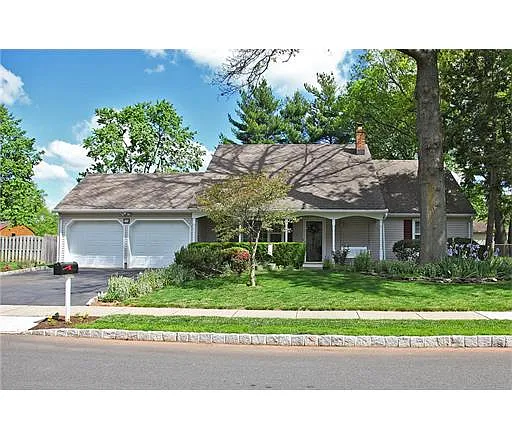 206 W Shirley Ave photo 1