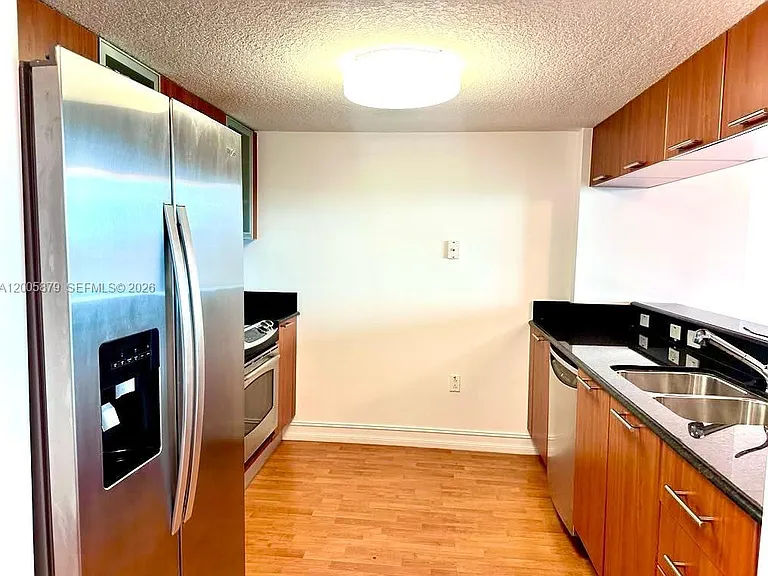 1800 N Bayshore Dr #1506 — Photo 5