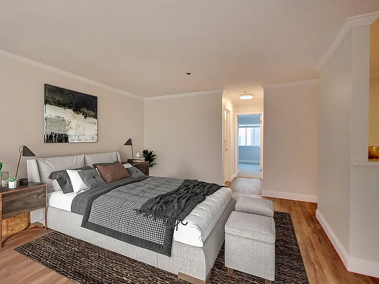 378 Van Buren - Renovated 2bed and 1bed units - Beautiful Building! — Photo 3