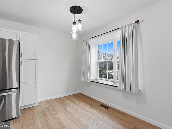 5th image of 518 Crystal Ln #28A