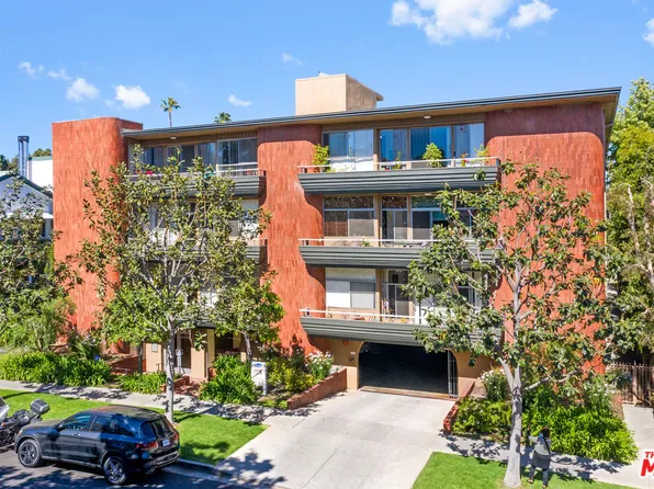 818 S Gretna Green Way, Los Angeles, CA 90049