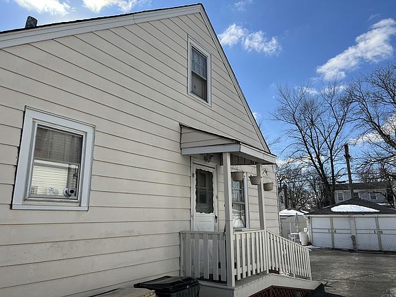 3rd image of 2304 S 9th Ave