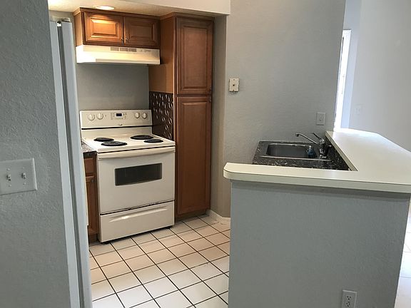 4th image of 5701 Gatlin Ave