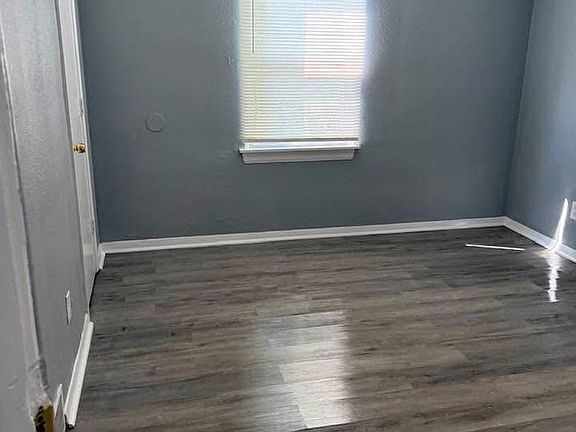 4th image of 9789 Dennis Dr
