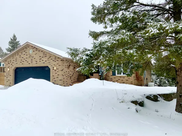 205 Pirates Glen Dr #845, Trent Lakes, ON K0M 1A0