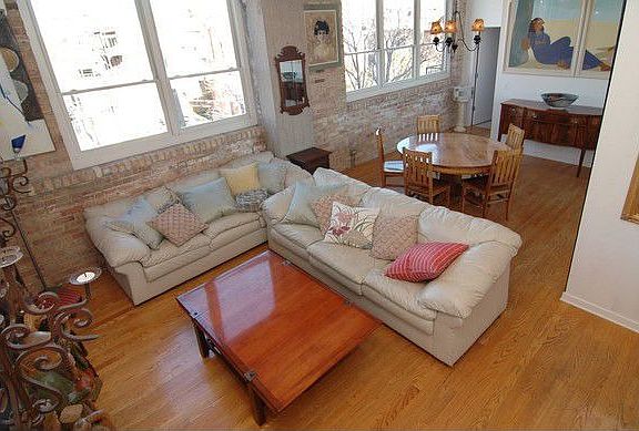 3rd image of 1158 W Armitage Ave APT 307